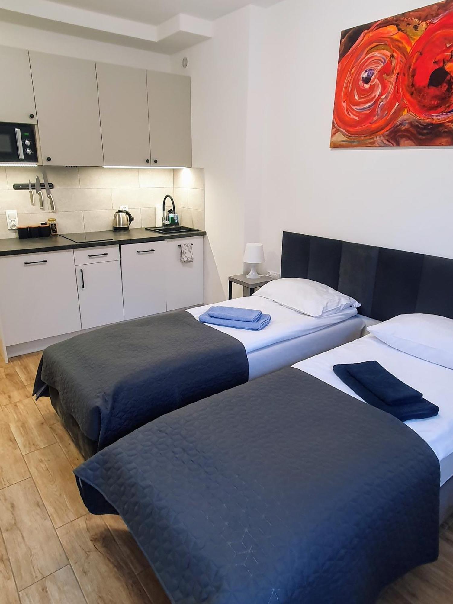 Apartamenty U Portera W Centrum กดิเนีย ภายนอก รูปภาพ